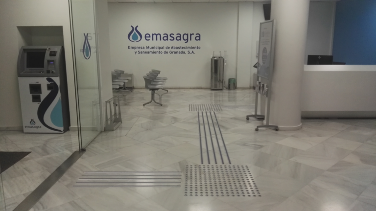 Salón emasagra normativa pavimento podotáctil Pavimento podotactil normativa