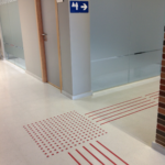 Suelo con banda podotactil Gama de Pavimento podotáctil banda